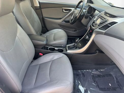 Used 2016 Hyundai Elantra Limited FWD image 18