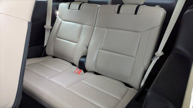 Used 2023 Ford Explorer Limited RWD image 18