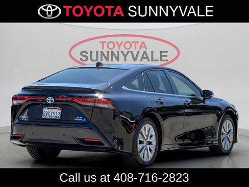 Certified 2021 Toyota Mirai w/ Advanced Technology Package RWD image 3