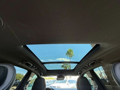 Used 2019 Volvo XC60 T5 R-Design w/ Protection Package image 54