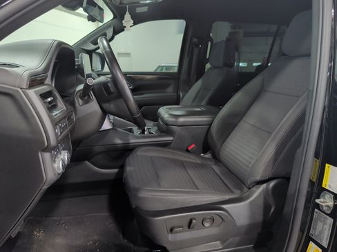 Used 2022 GMC Yukon XL SLE AWD/4WD image 7