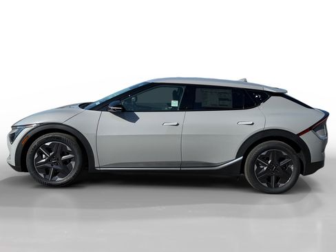 New 2025 Kia EV6 Light image 2