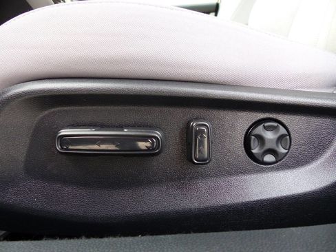 Used 2019 Honda Accord EX image 23