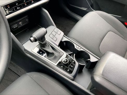 Used 2023 Kia Sportage LX image 15