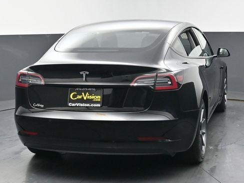Used 2021 Tesla Model 3 Standard Range Plus image 3