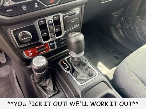 Used 2025 Jeep Wrangler Unlimited Sport AWD/4WD image 22