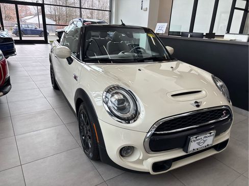 Used 2020 MINI Cooper S image 18