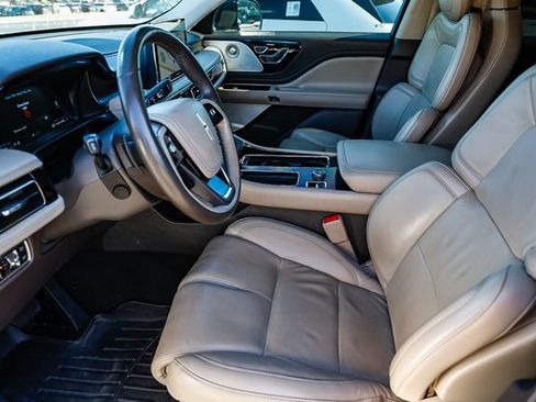 Used 2020 Lincoln Aviator Reserve w/ Equipment Group 202A AWD/4WD image 23