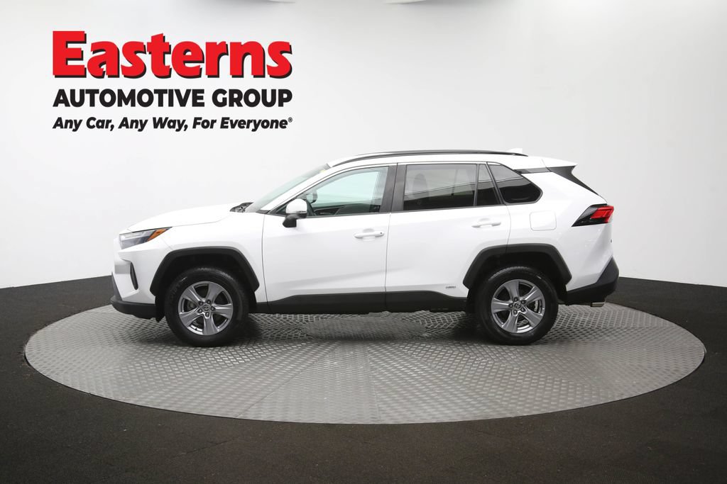 Used 2022 Toyota RAV4 XLE AWD/4WD image 60