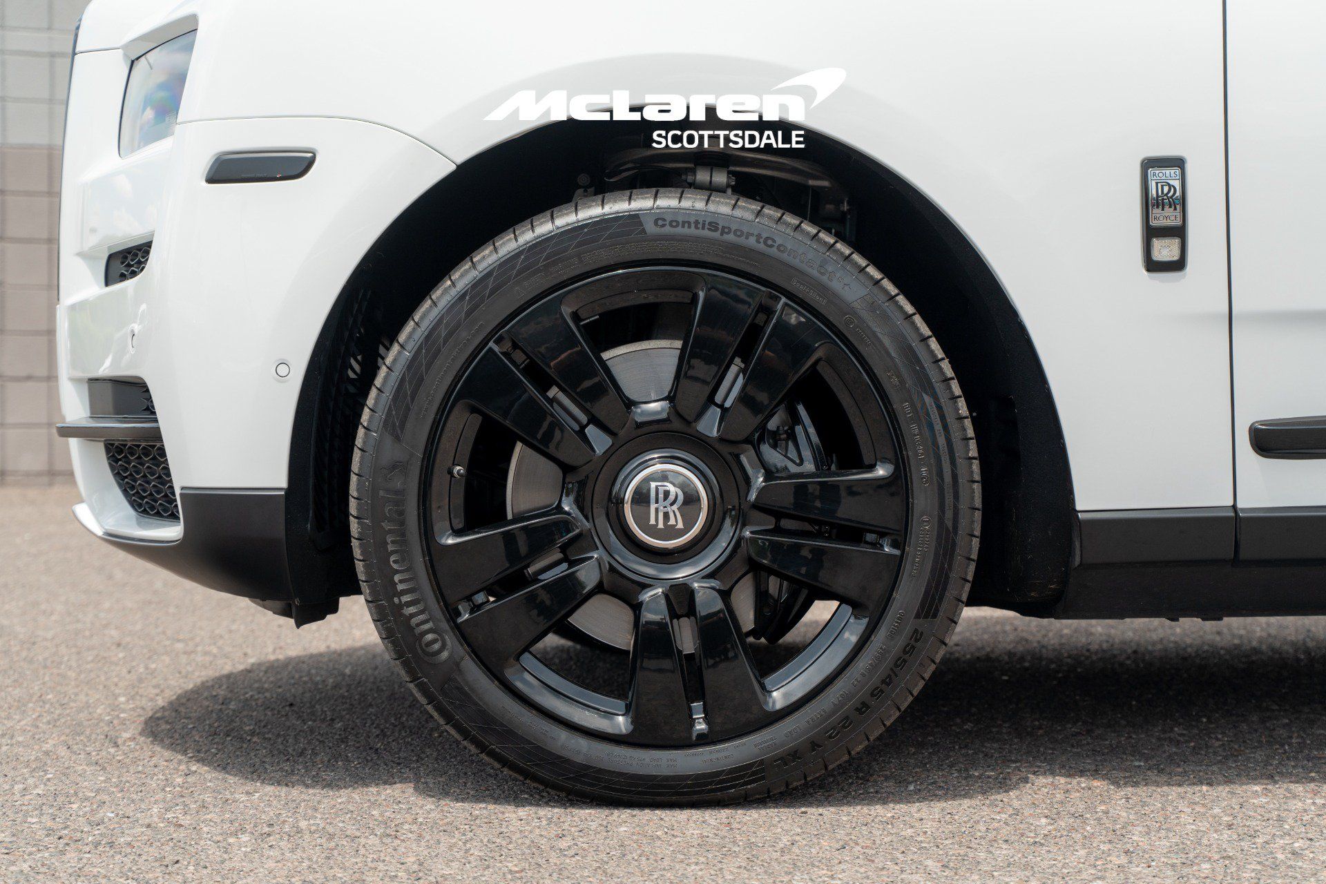 Used 2023 Rolls-Royce Cullinan AWD/4WD image 36
