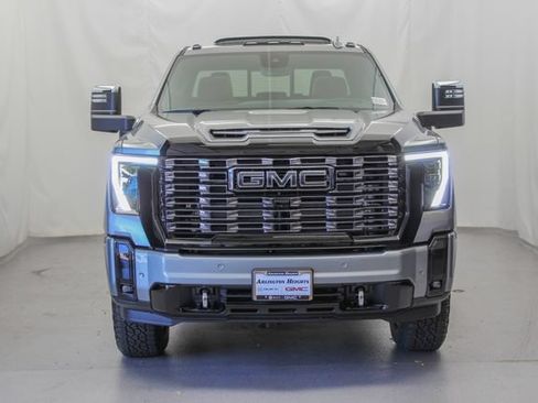 New 2026 GMC Sierra 2500 Denali Ultimate w/ LPO, Black Badging Package AWD/4WD image 4