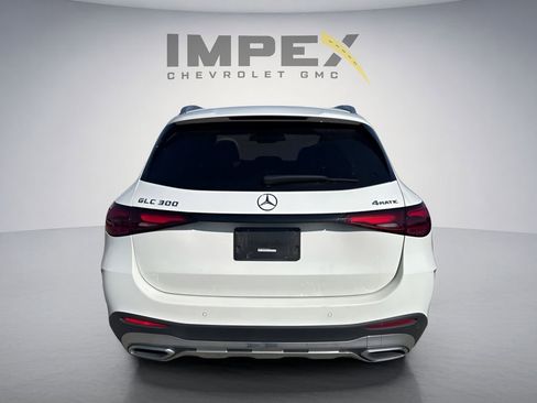 Used 2023 Mercedes-Benz GLC 300 4MATIC image 3