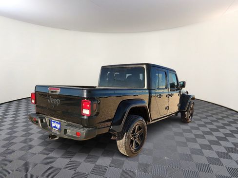 Used 2023 Jeep Gladiator Sport image 4
