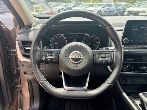 Used 2024 Nissan Rogue SV w/ SV Premium Package FWD image 22