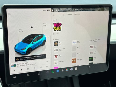 Used 2022 Tesla Model Y Long Range AWD/4WD image 18