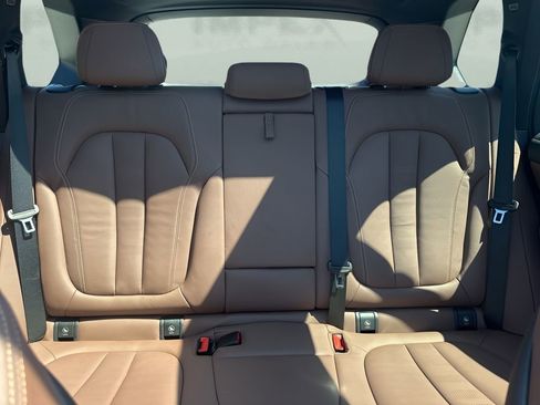 Used 2022 BMW X5 xDrive45e w/ Luxury Seating Package image 13