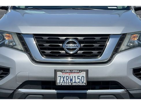Used 2017 Nissan Pathfinder SV w/ Cargo Package FWD image 13