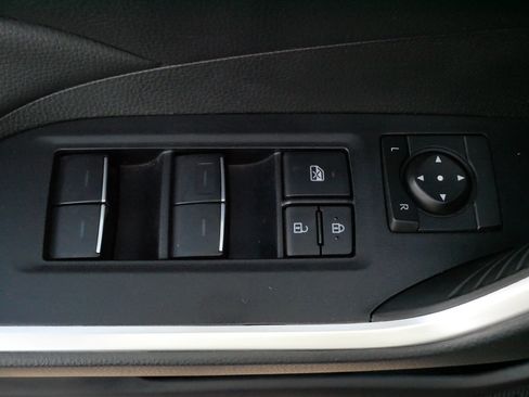 Certified 2025 Toyota RAV4 XLE AWD/4WD image 19