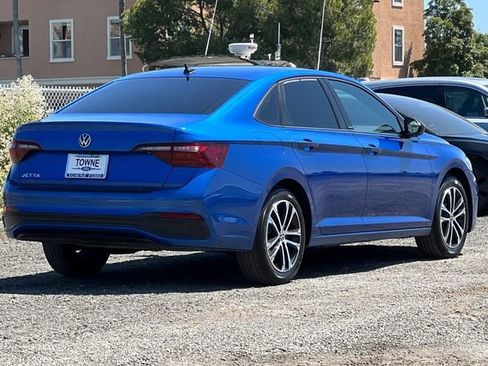 Used 2024 Volkswagen Jetta Sport FWD image 4