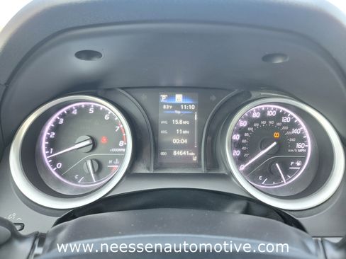 Used 2022 Toyota Camry LE image 21