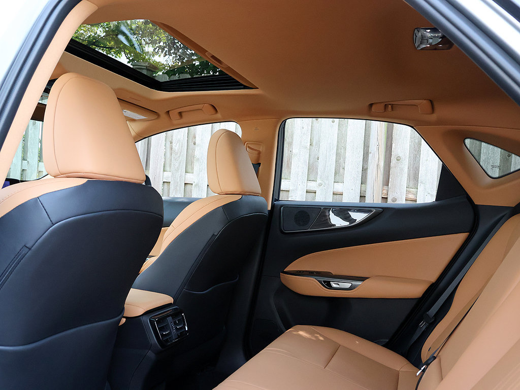 New 2026 Lexus NX 350 AWD w/ Accessory Package (2T) image 14