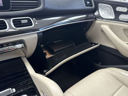 Used 2020 Mercedes-Benz GLE 350 4MATIC w/ Premium Package image 28