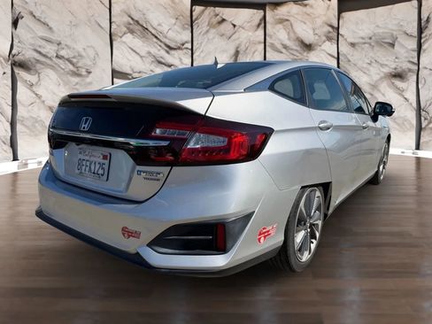 Used 2018 Honda Clarity Touring image 6
