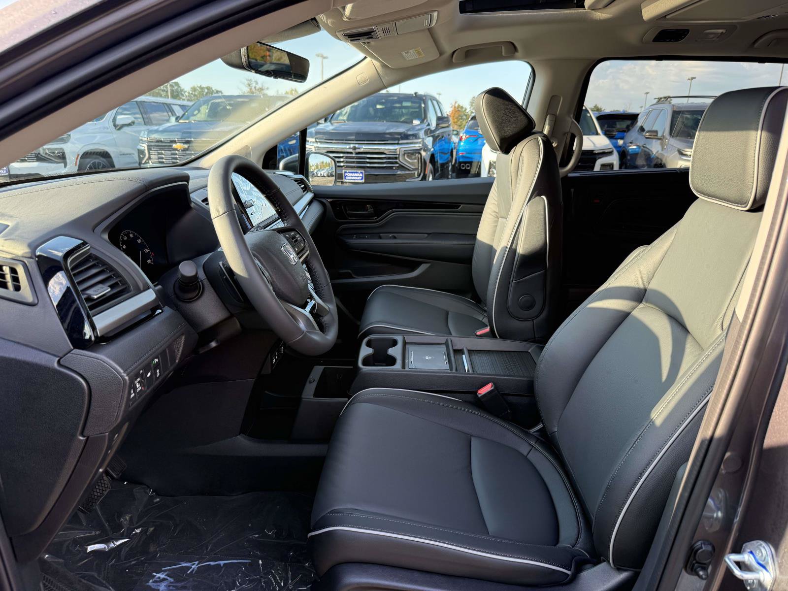 New 2027 Honda Odyssey Touring image 12