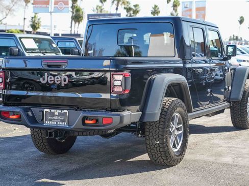 New 2026 Jeep Gladiator Mojave image 4