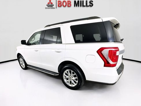 Used 2020 Ford Expedition XLT w/ Equipment Group 202A RWD image 5