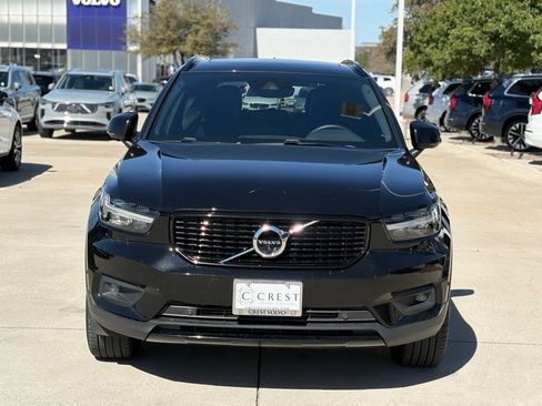 Used 2022 Volvo XC40 T5 R-Design w/ Advanced Package image 4