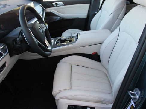 New 2026 BMW X7 xDrive40i image 5