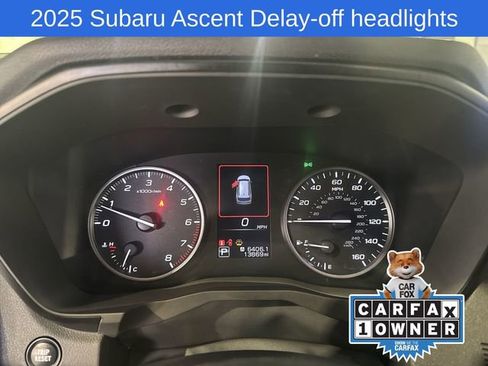 Used 2025 Subaru Ascent Onyx Edition image 27