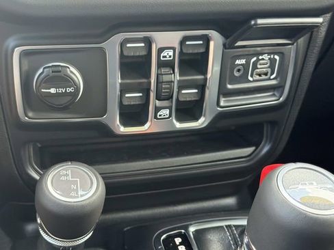 New 2026 Jeep Gladiator Sport AWD/4WD image 36