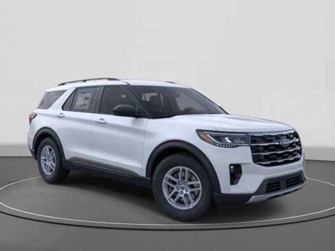 New 2026 Ford Explorer Active w/ Active Comfort Package RWD image 7