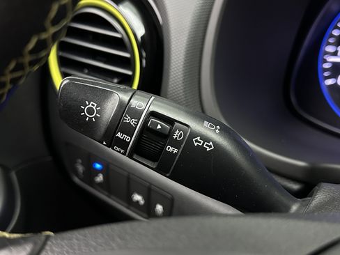 Used 2019 Hyundai Kona Limited image 24