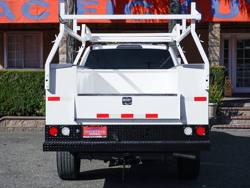 Used 2021 Ford F350 XLT image 8