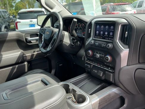 Used 2020 Chevrolet Silverado 1500 LTZ w/ LTZ Premium Package AWD/4WD image 15