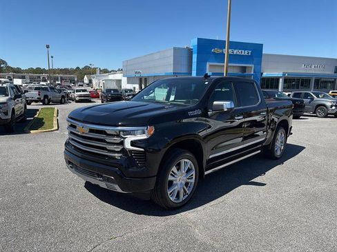 New 2026 Chevrolet Silverado 1500 High Country AWD/4WD image 3