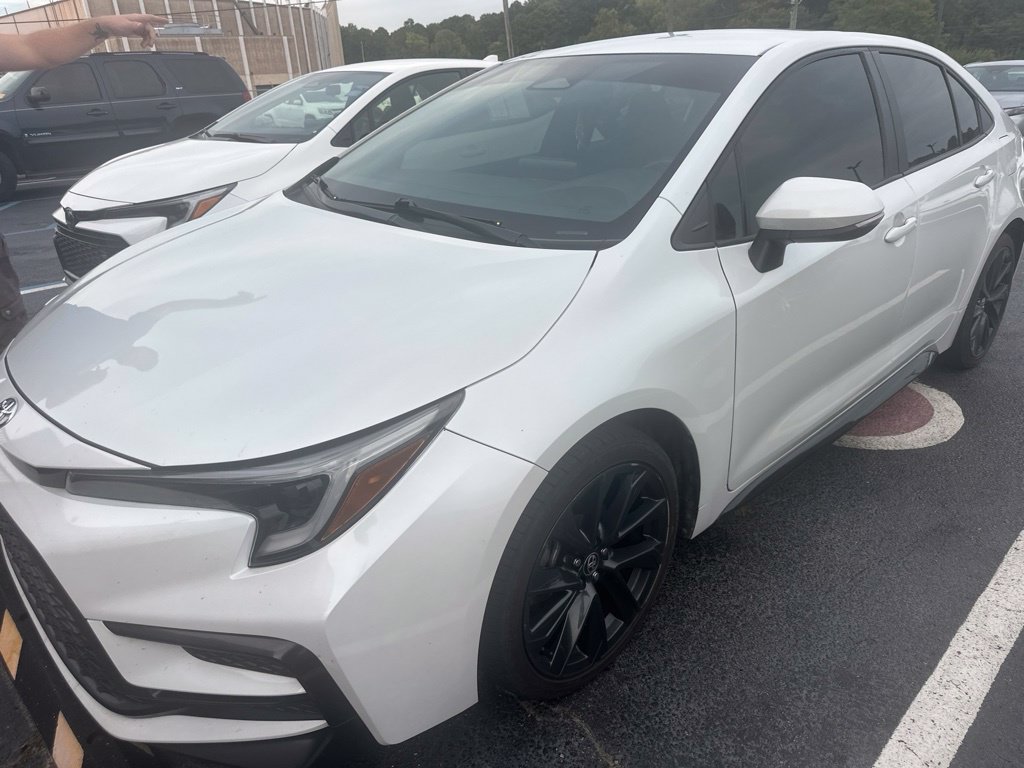 Used 2024 Toyota Corolla SE FWD image 1