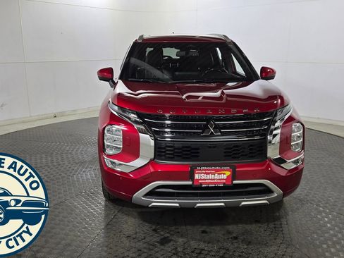 Used 2022 Mitsubishi Outlander SEL AWD/4WD image 2