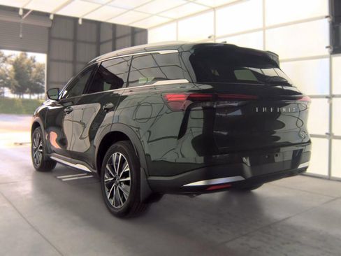 Certified 2026 INFINITI QX60 Luxe w/ Cargo Package AWD/4WD image 7