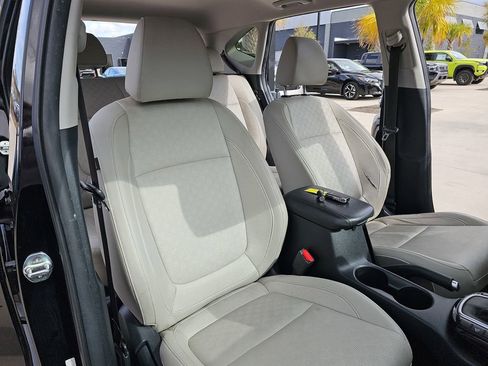 Used 2022 Kia Seltos EX image 13