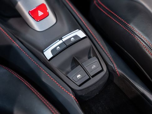 Certified 2019 Ferrari 488 Spider RWD image 39