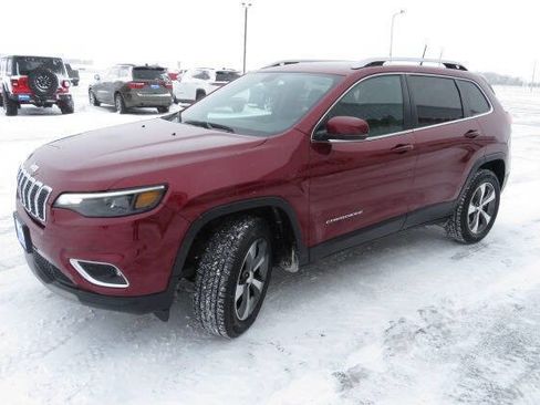 Used 2019 Jeep Cherokee Limited image 6