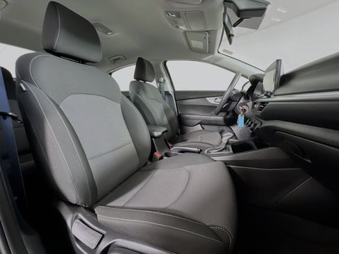Used 2023 Kia Forte LXS image 23