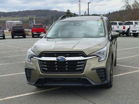 Used 2025 Subaru Ascent Premium AWD/4WD image 3