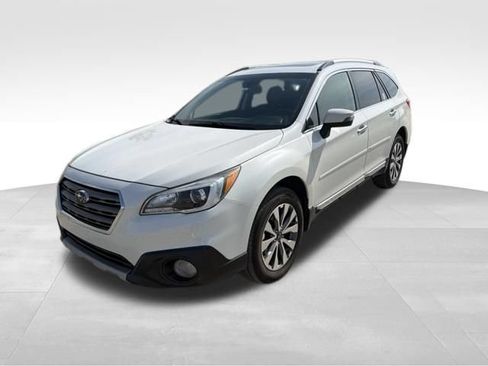 Used 2017 Subaru Outback 3.6R Touring w/ Popular Package #5A AWD/4WD image 7