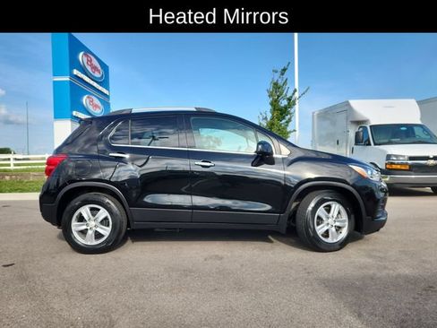 Used 2019 Chevrolet Trax LT w/ LT Convenience Package FWD image 12