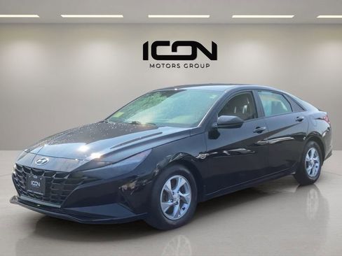 Used 2023 Hyundai Elantra SE FWD image 8
